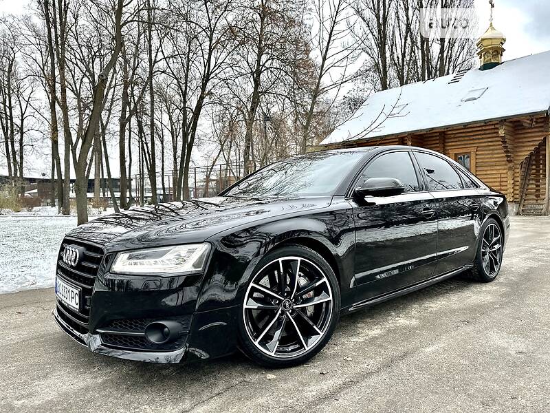 Седан Audi S8 2016 в Киеве фото Седан Audi S8 2016 в Киеве