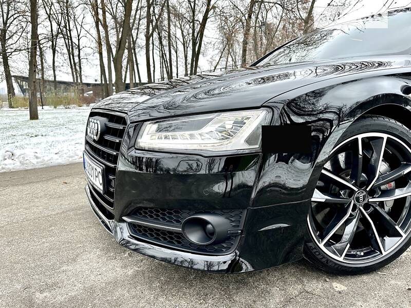 Седан Audi S8 2016 в Киеве фото 6 Седан Audi S8 2016 в Киеве