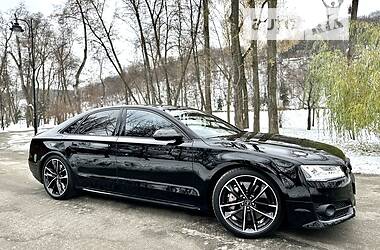 Седан Audi S8 2016 в 
