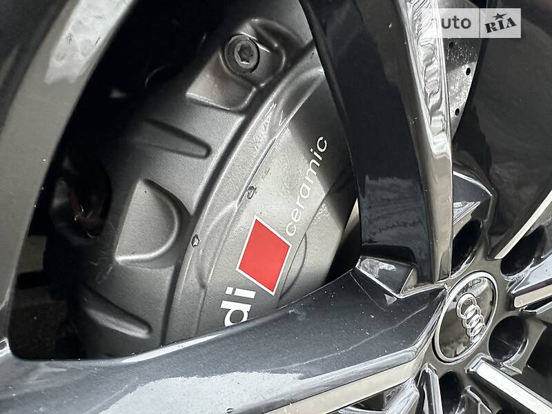 Седан Audi S8 2016 в Киеве фото 21 Седан Audi S8 2016 в Киеве