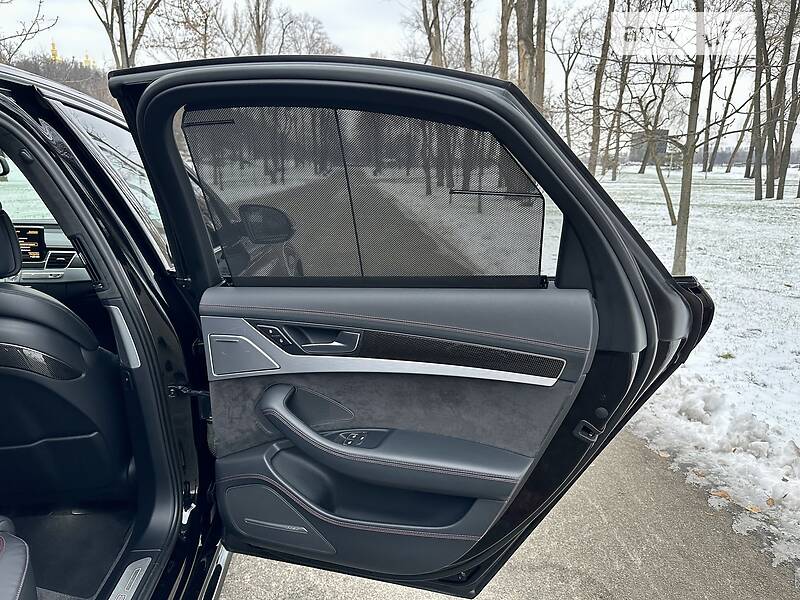 Седан Audi S8 2016 в Киеве фото 70 Седан Audi S8 2016 в Киеве