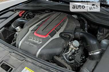 Седан Audi S8 2017 в Полтаве