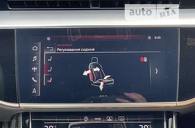 Седан Audi S8 2021 в 