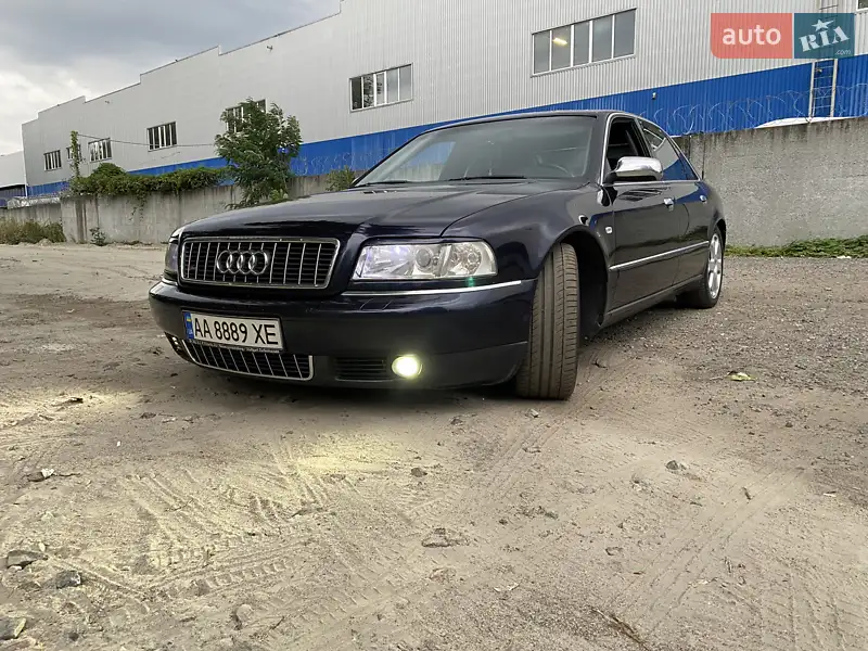 Audi S8