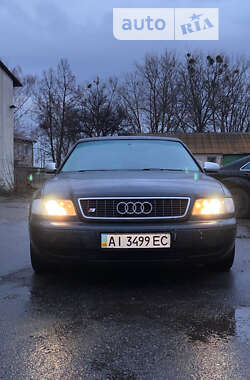 Седан Audi S8 1997 в Кагарлыке