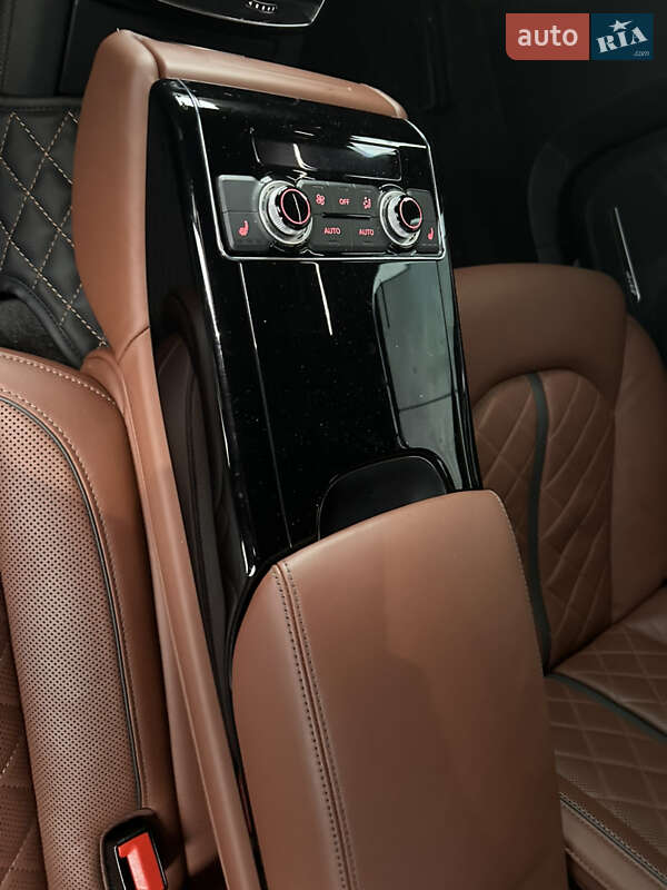Седан Audi S8 2014 в Киеве