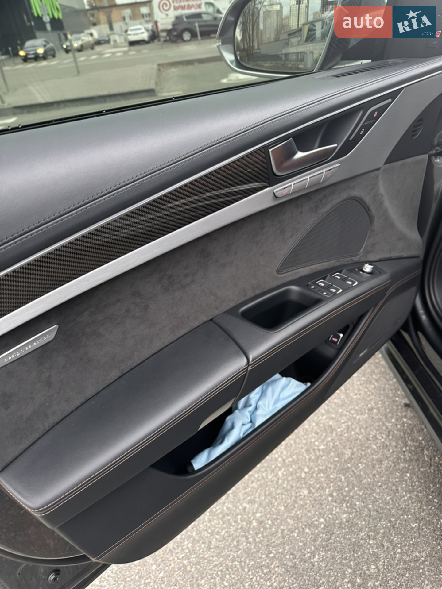 2014 Audi S8 - мініатюра 26