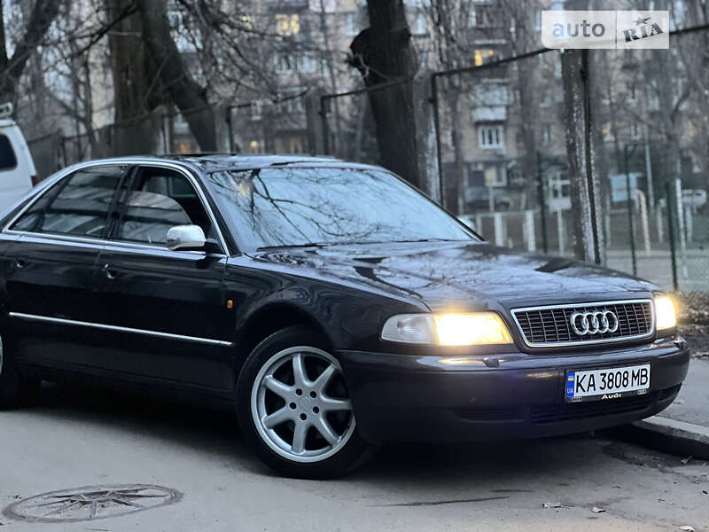 Седан Audi S8 1998 в Києві