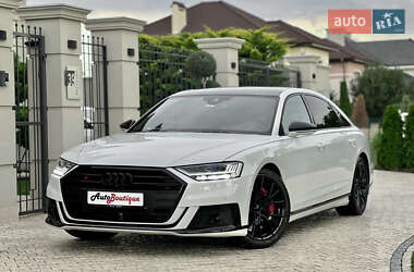 Седан Audi S8 2020 в 