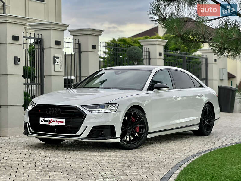 Седан Audi S8 2020 в Одесі