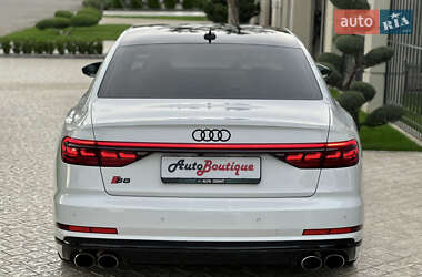 Седан Audi S8 2020 в 
