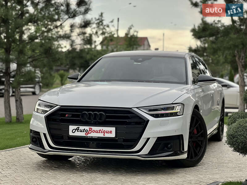 Седан Audi S8 2020 в Одесі