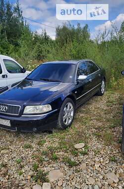 Седан Audi S8 1999 в Калуші