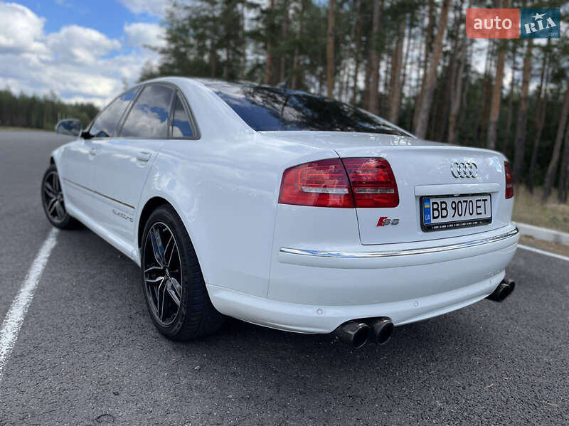 Audi S8 2008