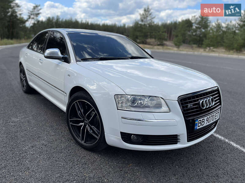 Седан Audi S8 2008 в Одессе