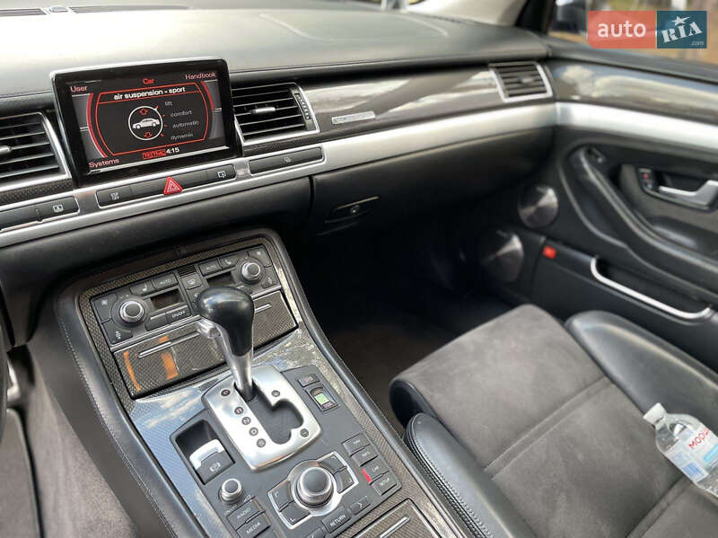 Седан Audi S8 2008 в Одессе