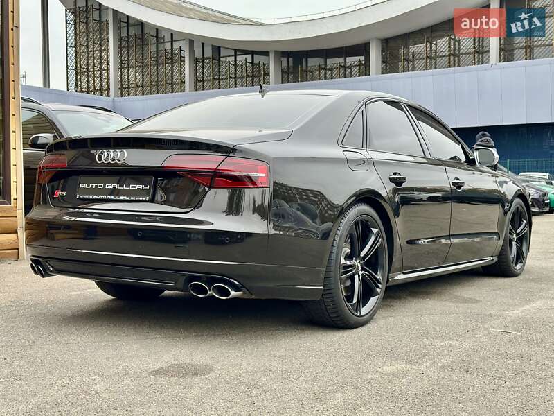 Седан Audi S8 2015 в Києві