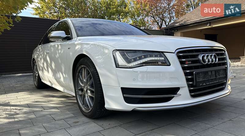 Седан Audi S8 2012 в Киеве