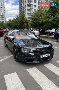 Седан Audi S8 2012 в Киеве