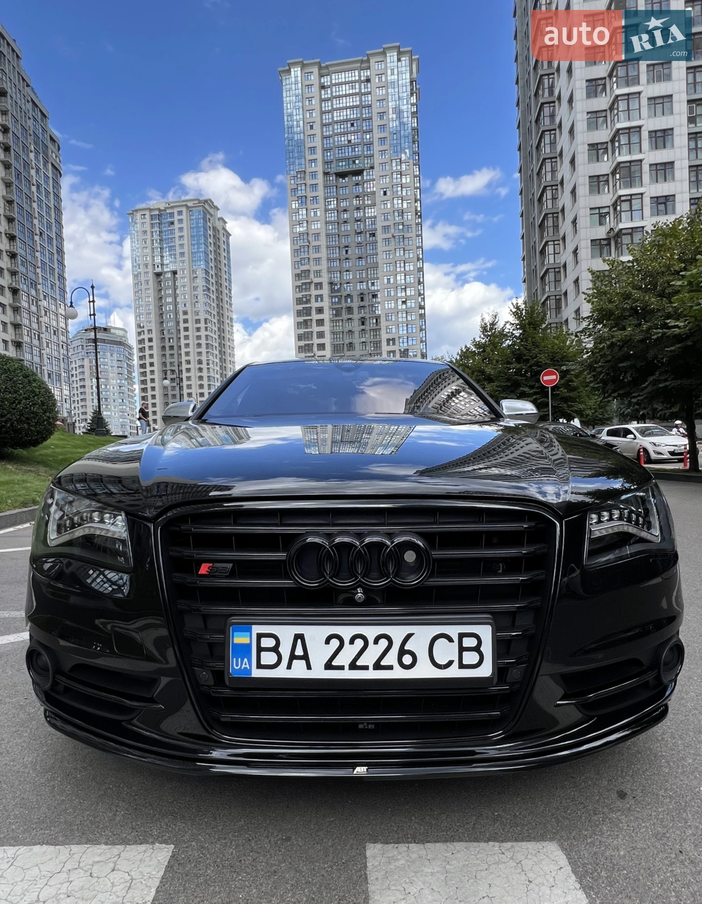 2012 Audi S8 - мініатюра 31