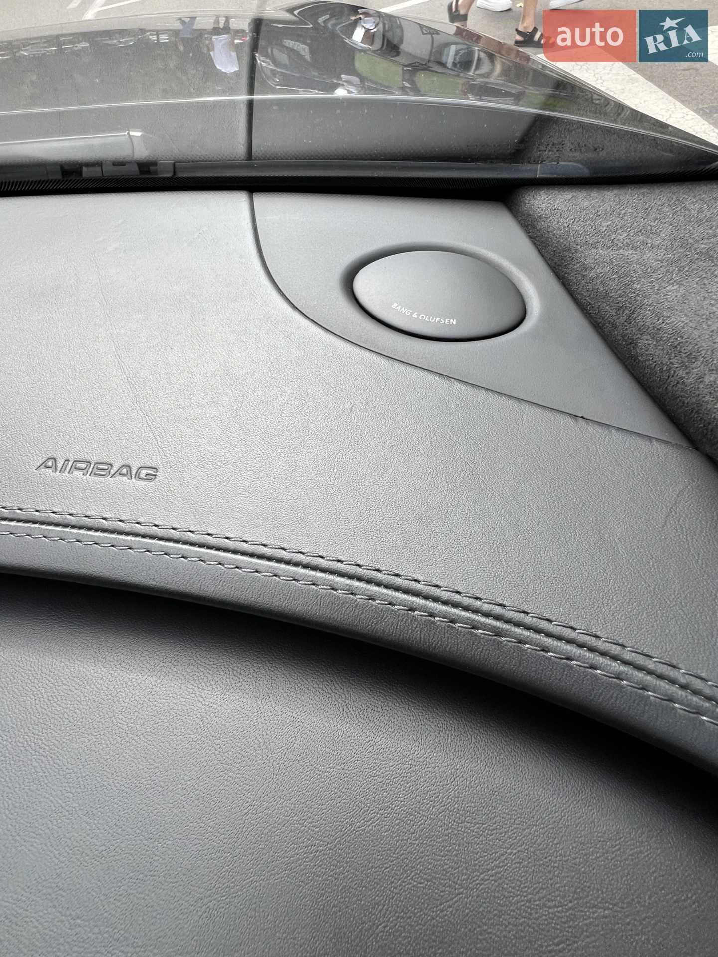 2012 Audi S8 - мініатюра 36