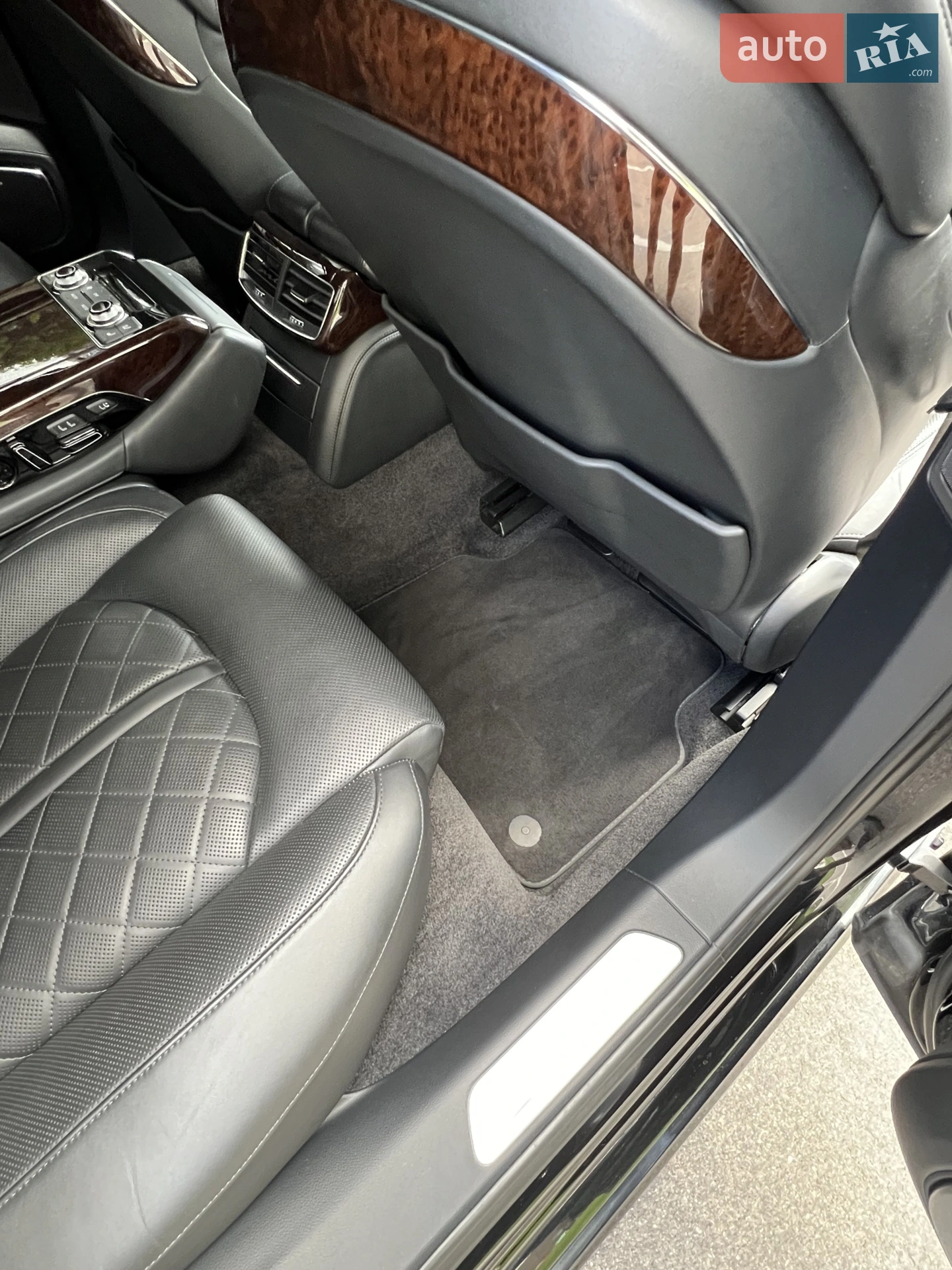 2012 Audi S8 - мініатюра 41