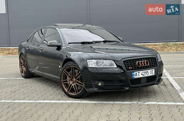 Седан Audi S8 2007 в Ивано-Франковске