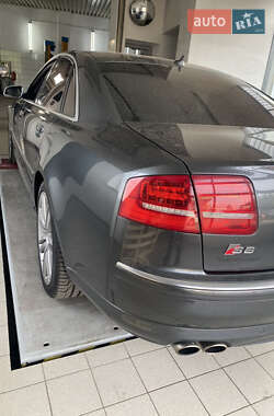 Седан Audi S8 2007 в 