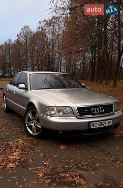 Седан Audi S8 1998 в Володимирі