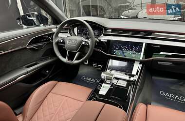 Седан Audi S8 2024 в Києві