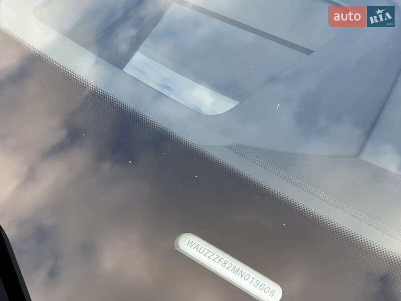 Седан Audi S8 2021 в Києві