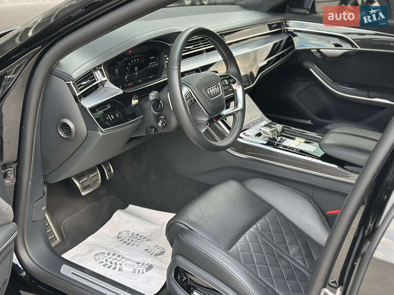 Седан Audi S8 2021 в Києві