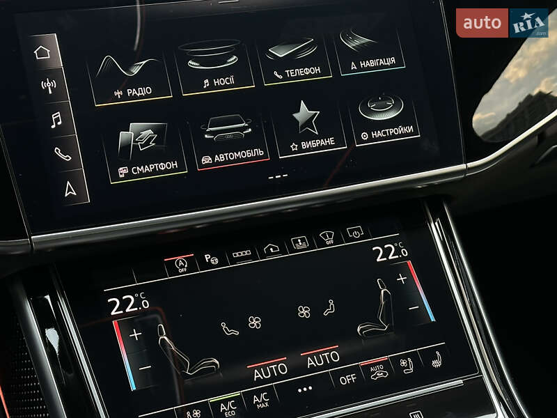 Седан Audi S8 2021 в Києві