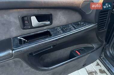 Седан Audi S8 2000 в 