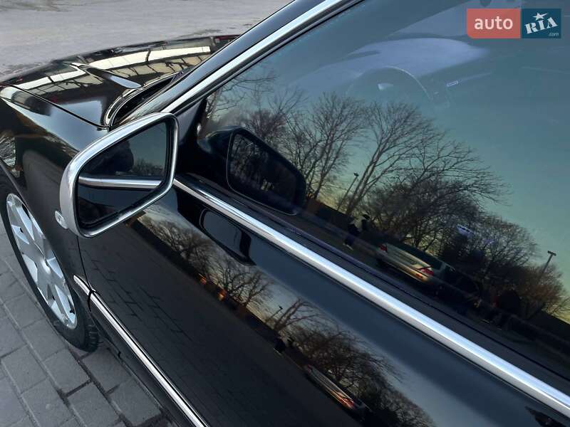 Седан Audi S8 2000 в Тернополе