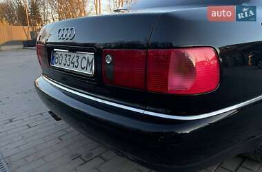Седан Audi S8 2000 в 