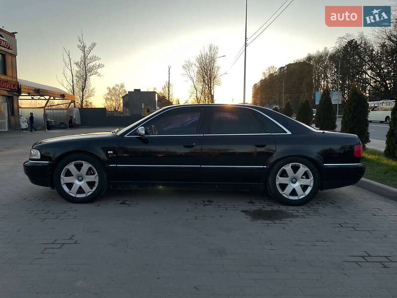 Седан Audi S8 2000 в Тернополе