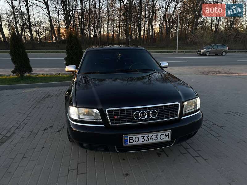 Седан Audi S8 2000 в Тернополе