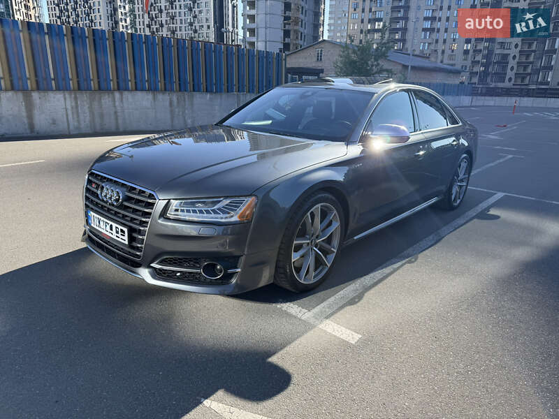 Audi S8 2016
