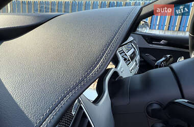 Седан Audi S8 2016 в 