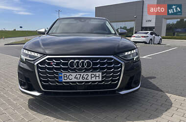 Седан Audi S8 2022 в 