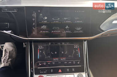 Седан Audi S8 2022 в 