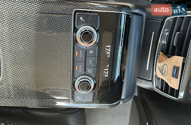 Седан Audi S8 2012 в 