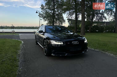 Седан Audi S8 2017 в 
