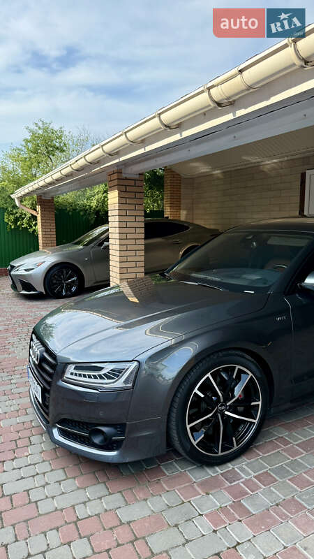 Седан Audi S8 2016 в Одессе