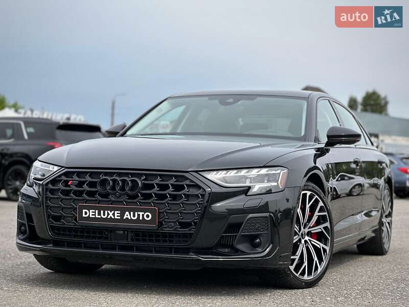 Седан Audi S8 2022 в Киеве