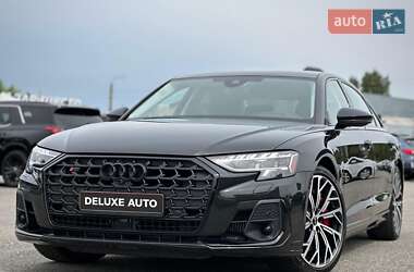 Седан Audi S8 2022 в 