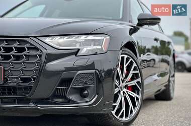 Седан Audi S8 2022 в 