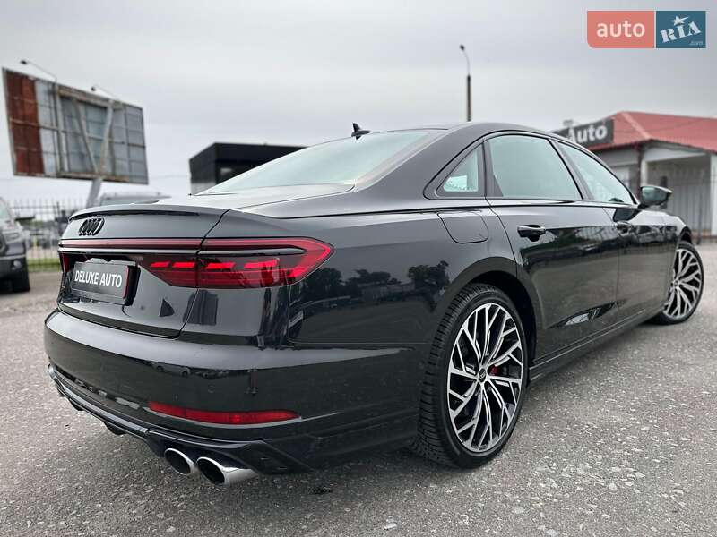 Седан Audi S8 2022 в Киеве