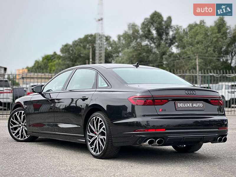 Седан Audi S8 2022 в Киеве